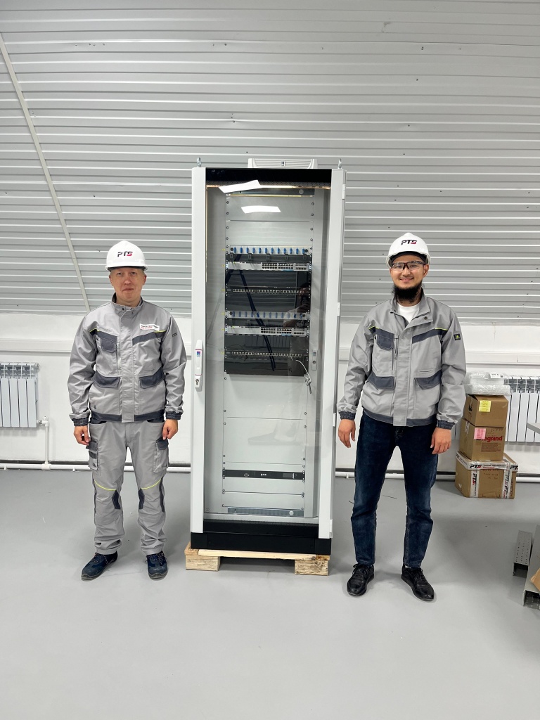 telekom shkaf people